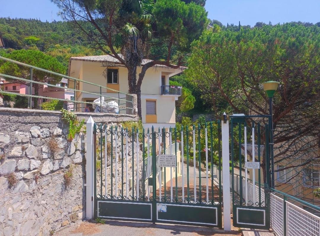 Forti Genova-Free Parking Castellaccio Apartment ภายนอก รูปภาพ